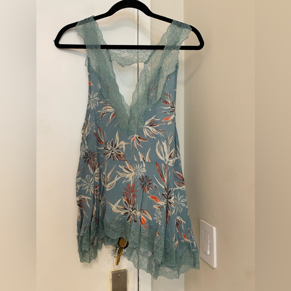 Free People tunic. XS. Only worn once